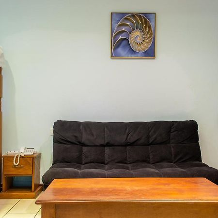 Cowrie Beach Haven Studio Apartment Mombasa Exterior foto