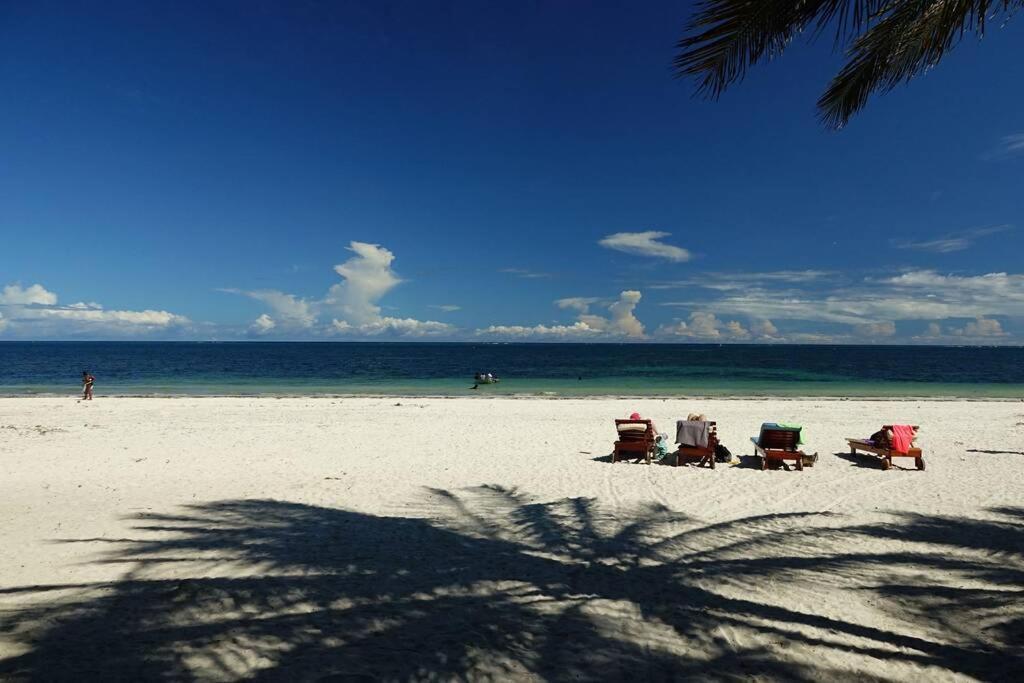 Cowrie Beach Haven Studio Apartment Mombasa Exterior foto