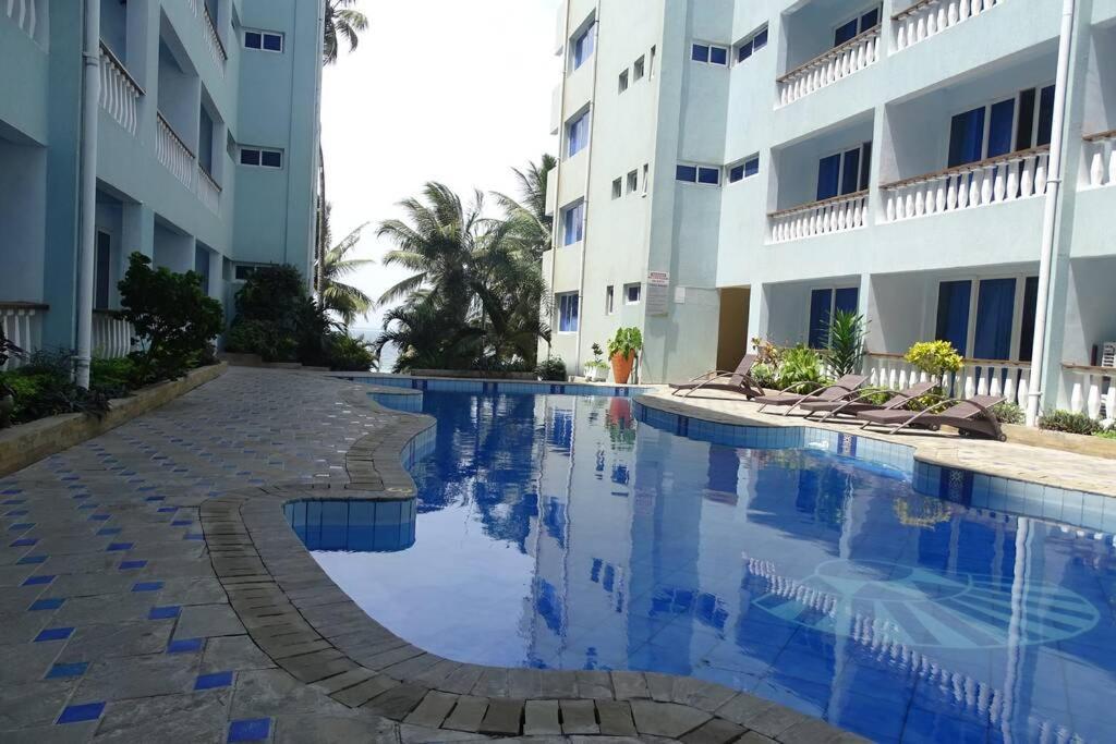 Cowrie Beach Haven Studio Apartment Mombasa Exterior foto